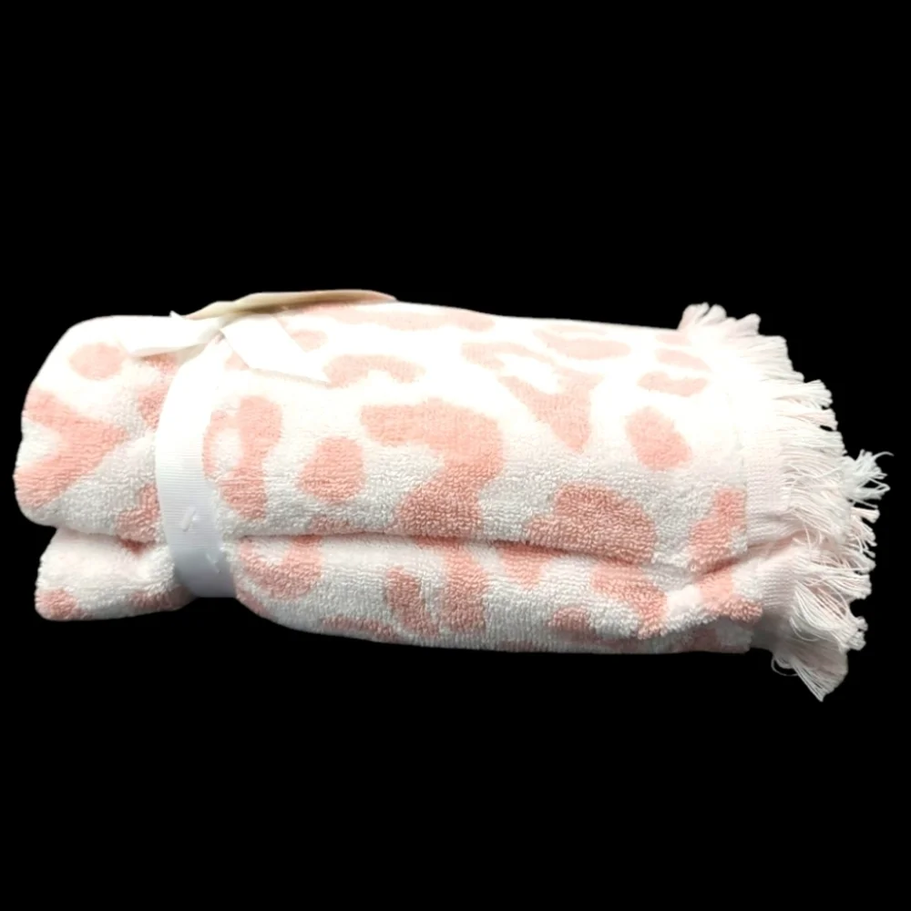 2 Piece Alfred Sung Pink White Leopard Print Hand Towel Set